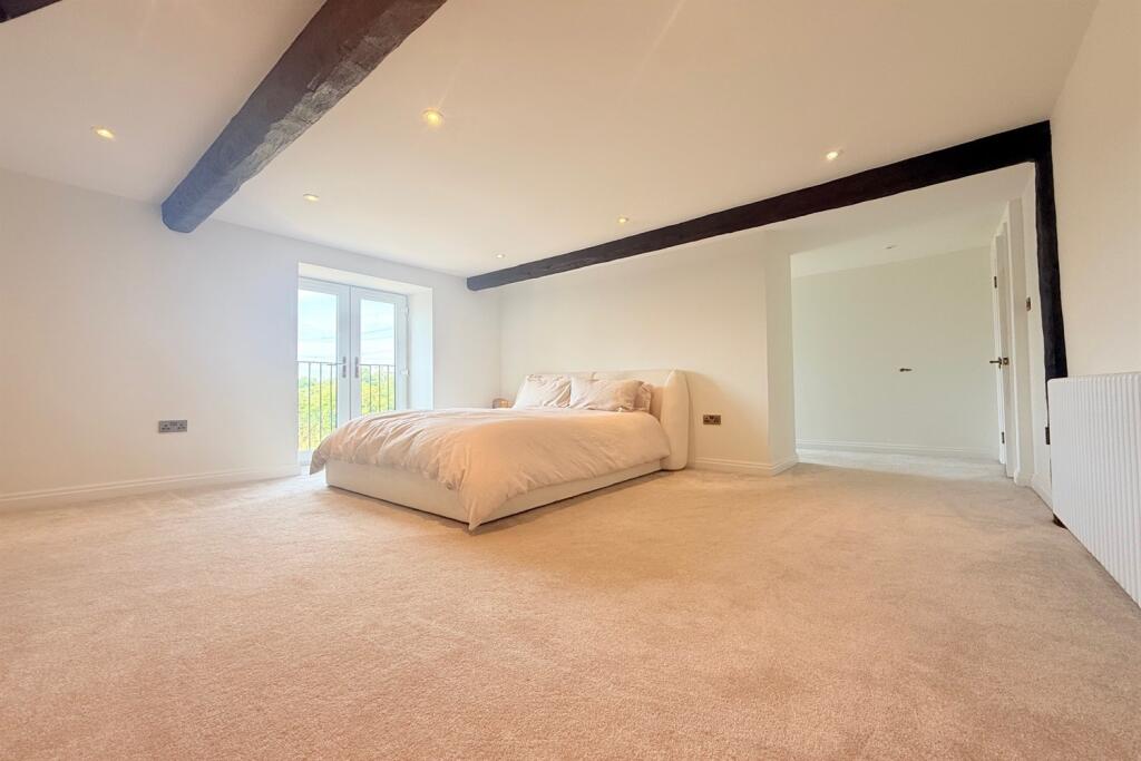 Master Bedroom Suite