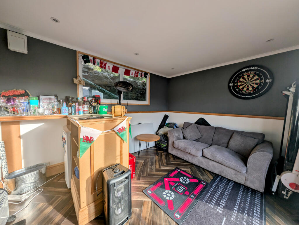 Summer house/Man Cave
