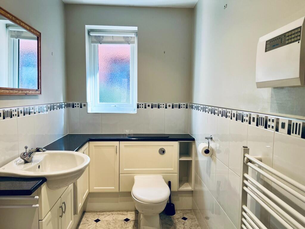 Cloakroom WC