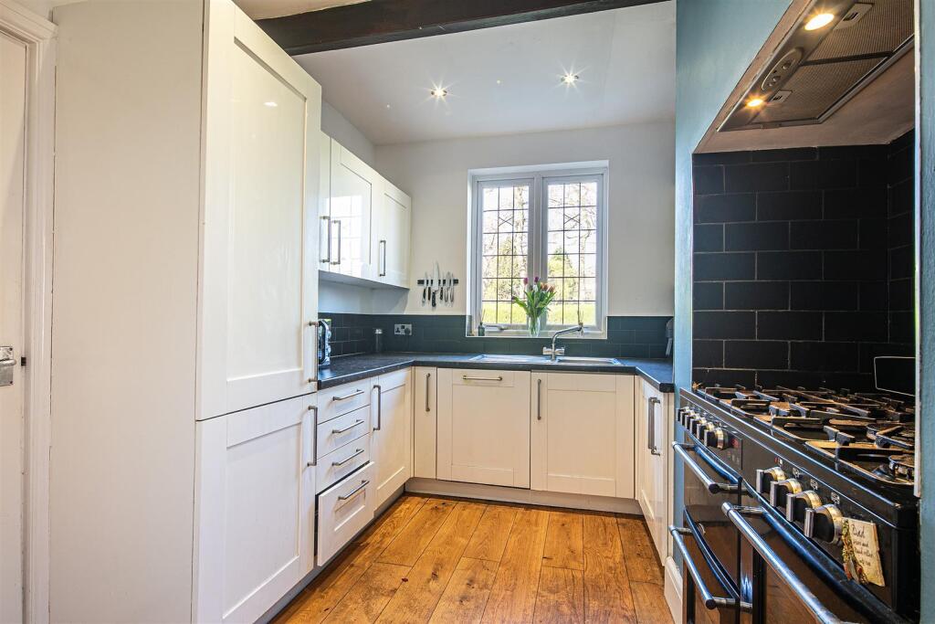Breakfast area in kitchen