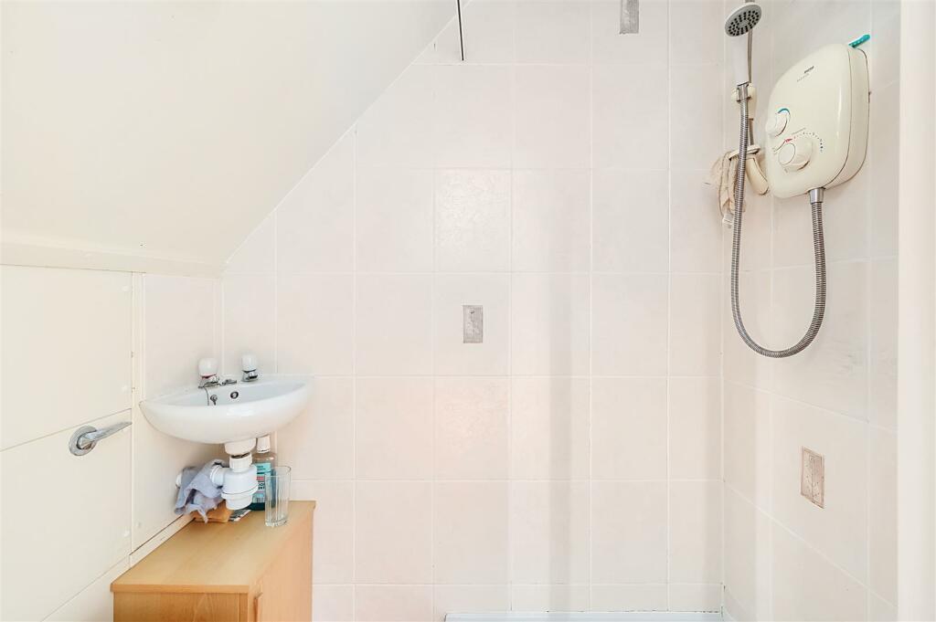 WARREN ROAD - TN354AG (20).jpg