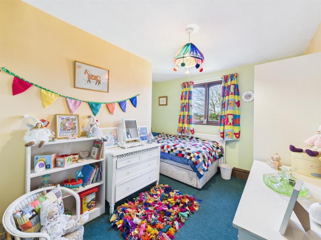 Bedroom:
