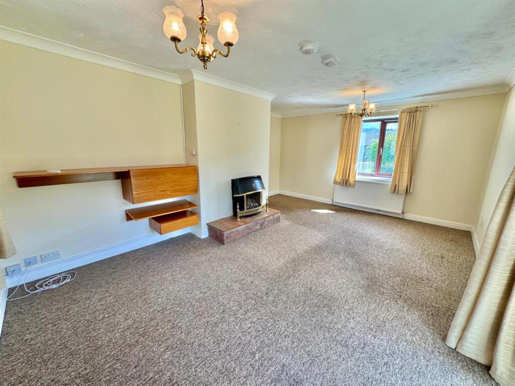 PHOTO-2025-04-24-21-57-13 (7).jpg