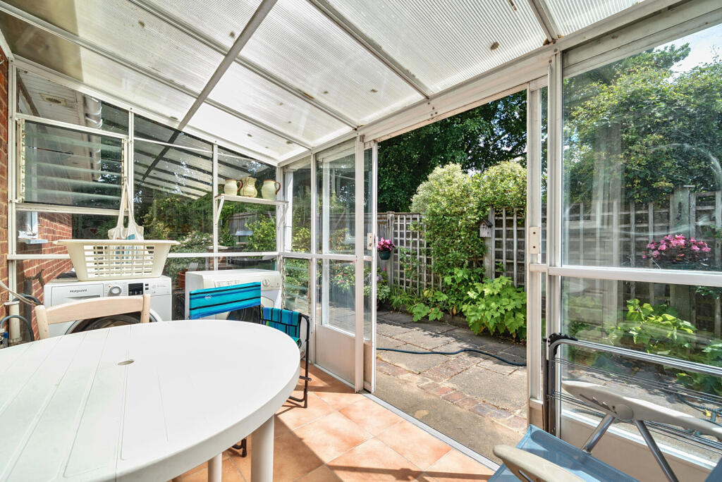 1316691-8-685d399...