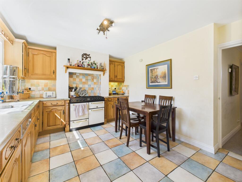 Kitchen/Breakfast Room