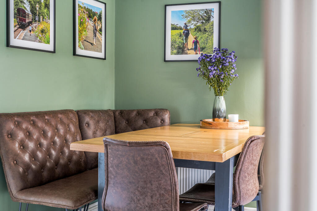 1373454-23-69023d1e25cc1-ARW-1