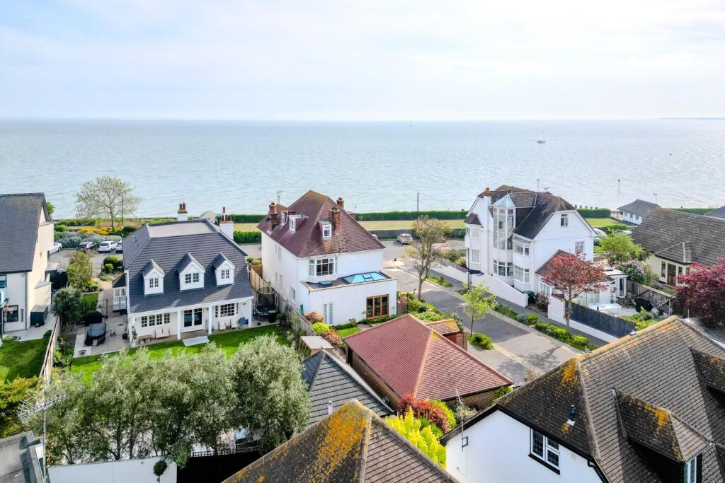 Close to Chalkwell Beach