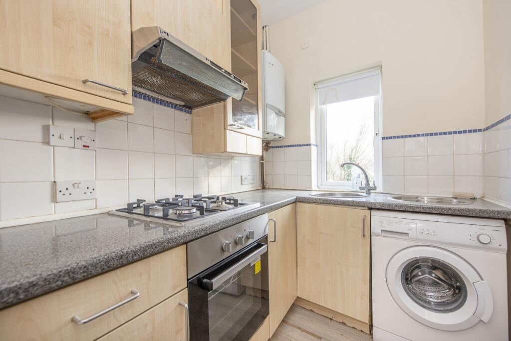 4-86-hampton-road...