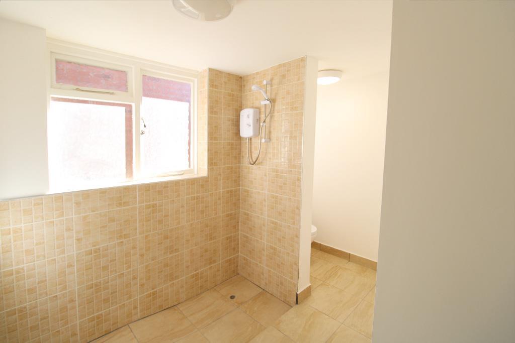 Showerroom.jpg