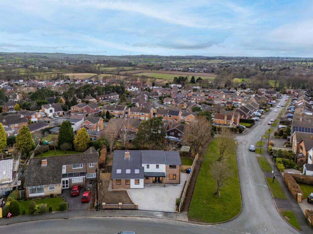 8 Park Hall Avenue-10.jpg