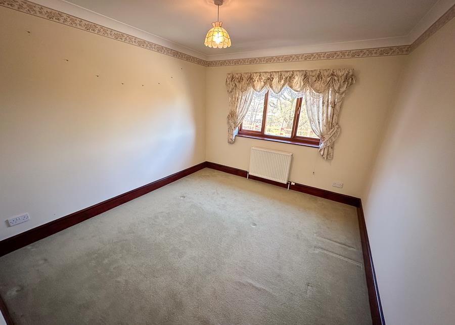 REAR DOUBLE BEDROOM 3