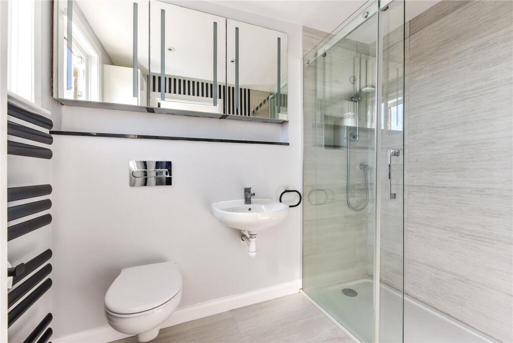 Ensuite