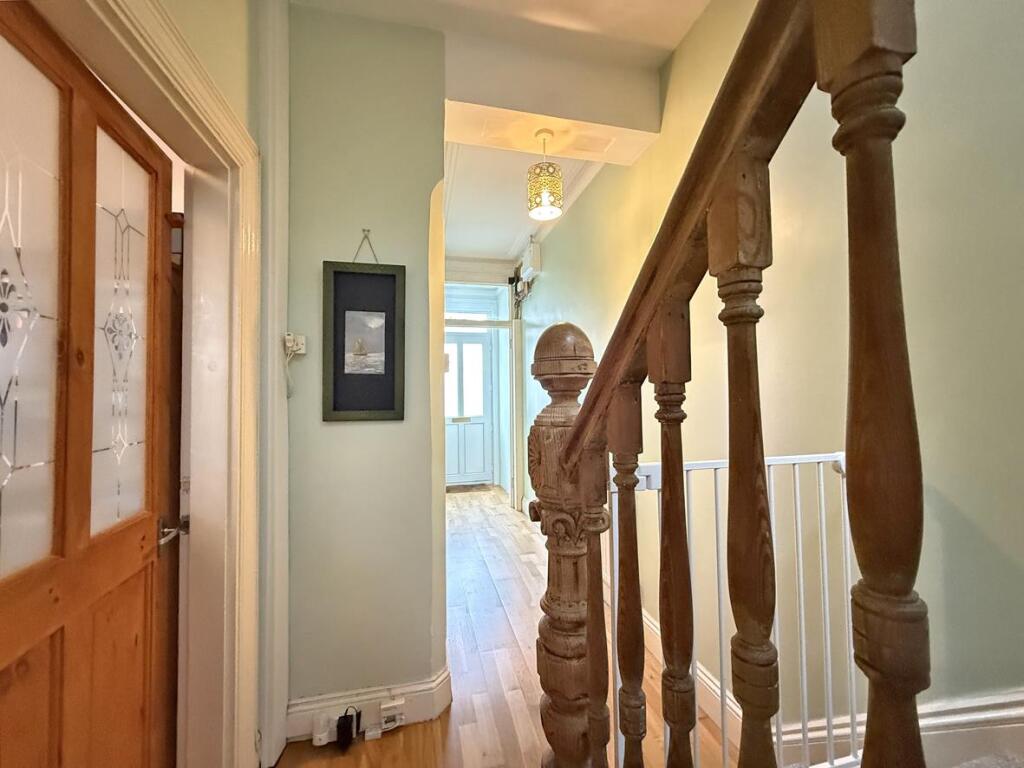 Ocean Street 23 - Entrance Hall.jpg