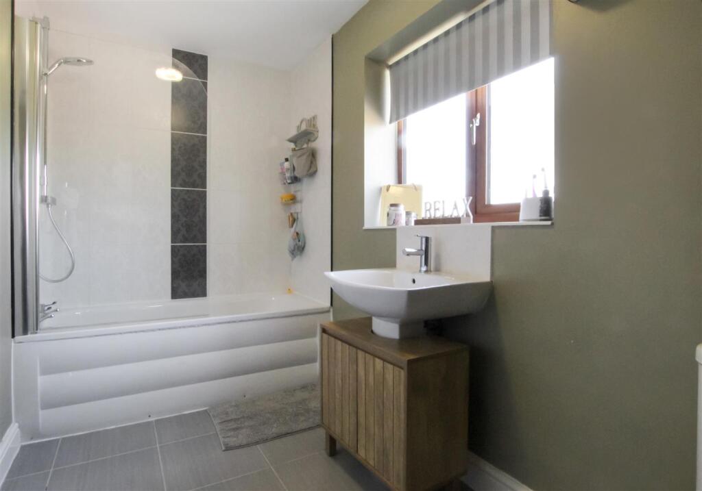 bathroom-2-1-1.jpg