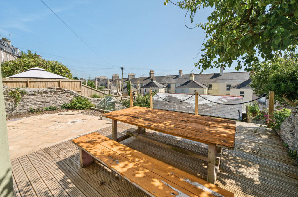 1303418-10-68504d...