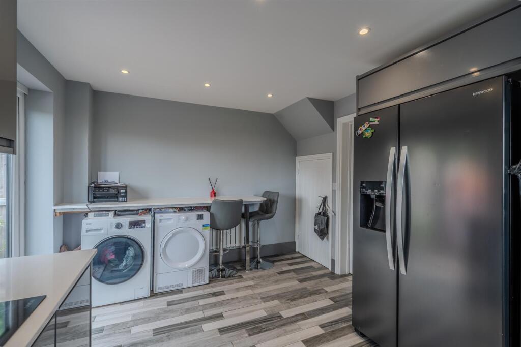 40 Spring Grove-13.jpg