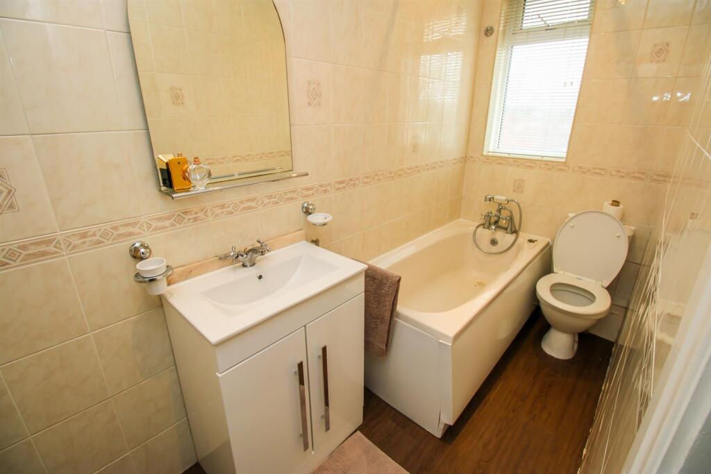 HOUSE BATHROOM/W.C.