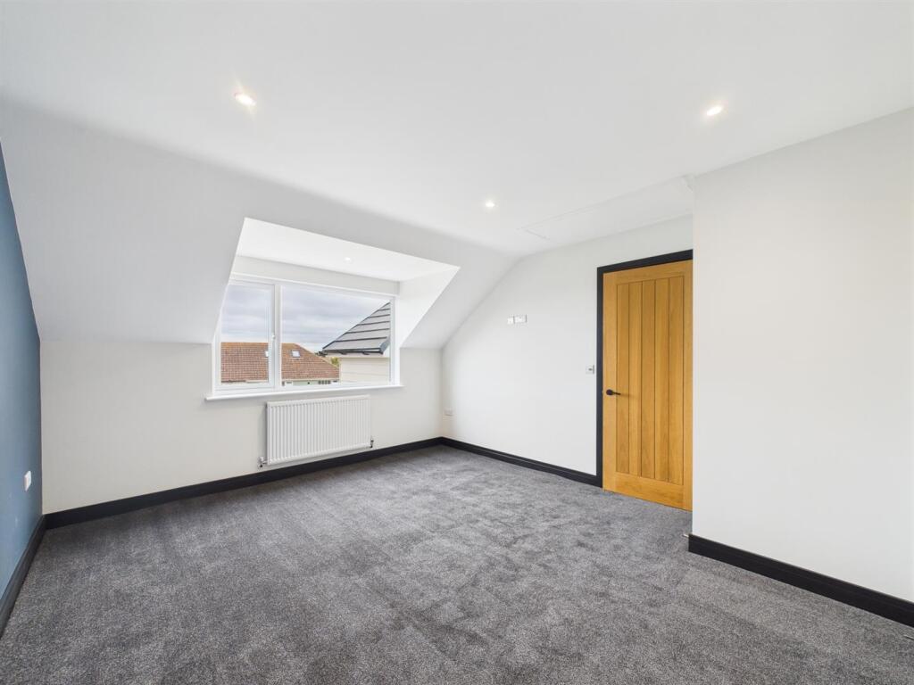Bedroom 3 .jpg