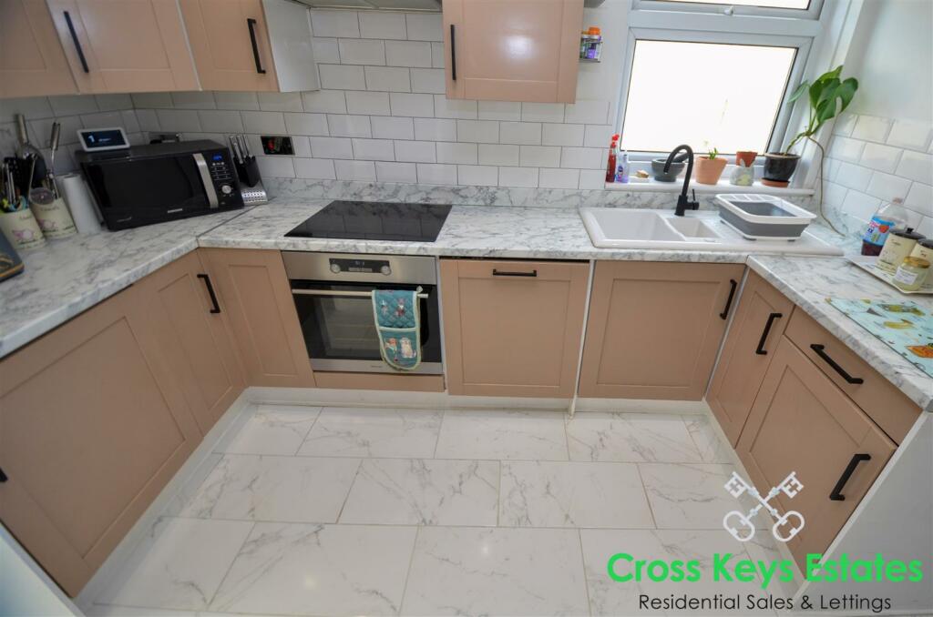 Fitted Kitchen