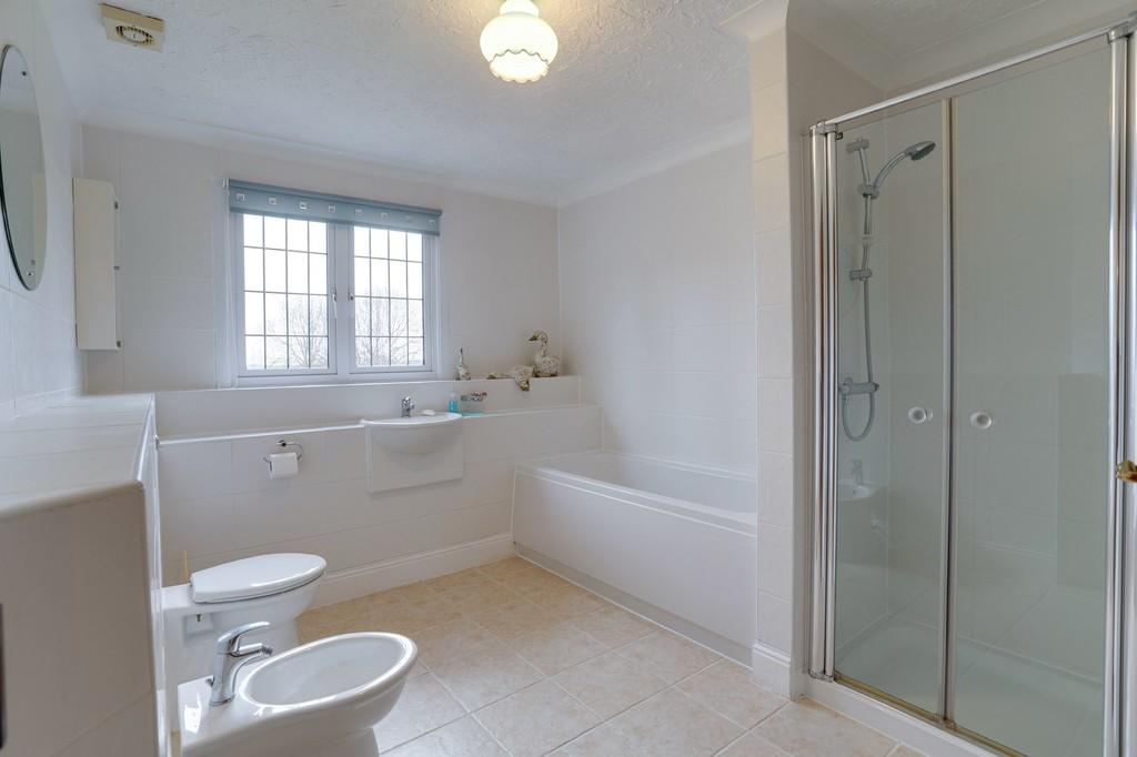 Main bathroom