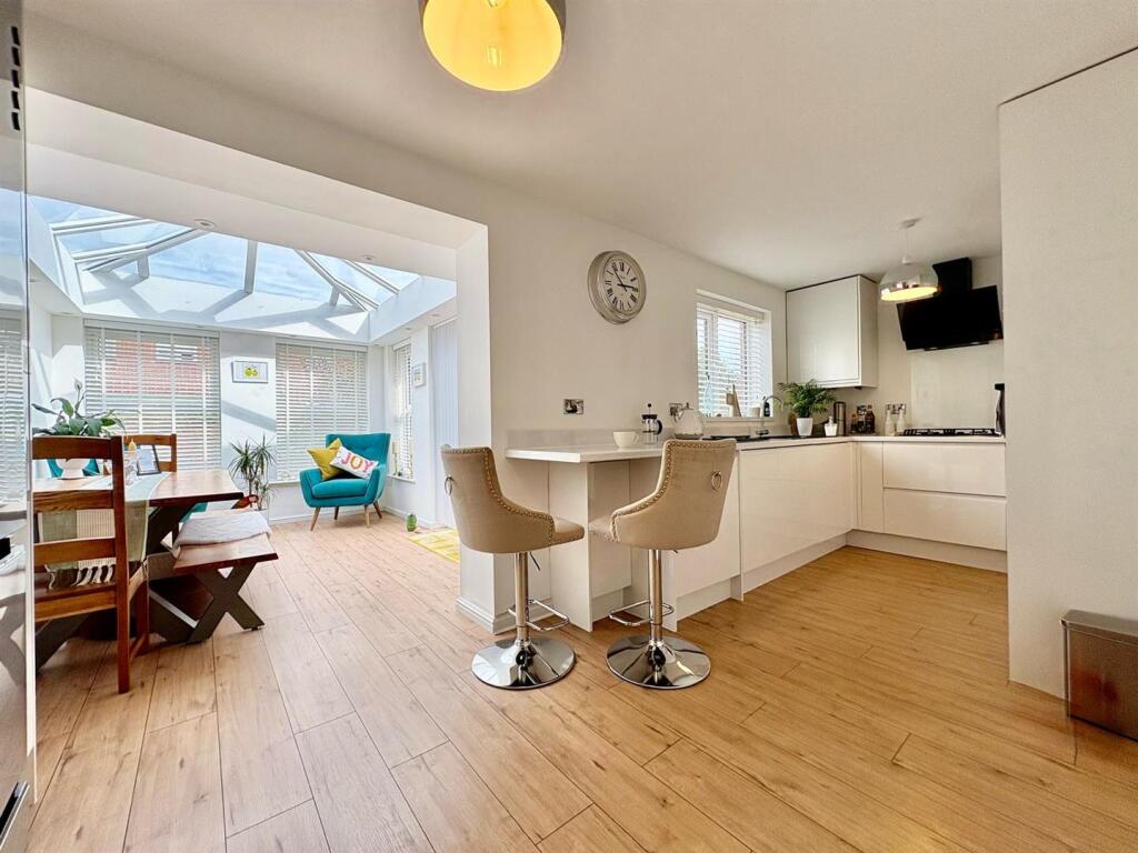 PHOTO-2025-04-23-15-11-07 3.jpg