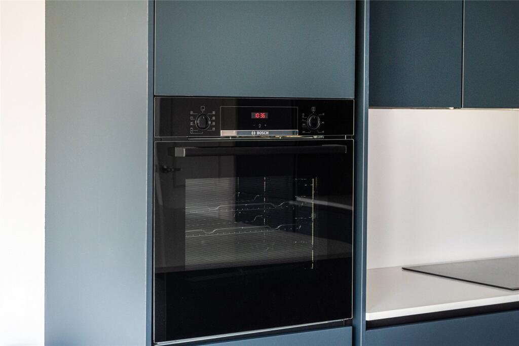 Oven