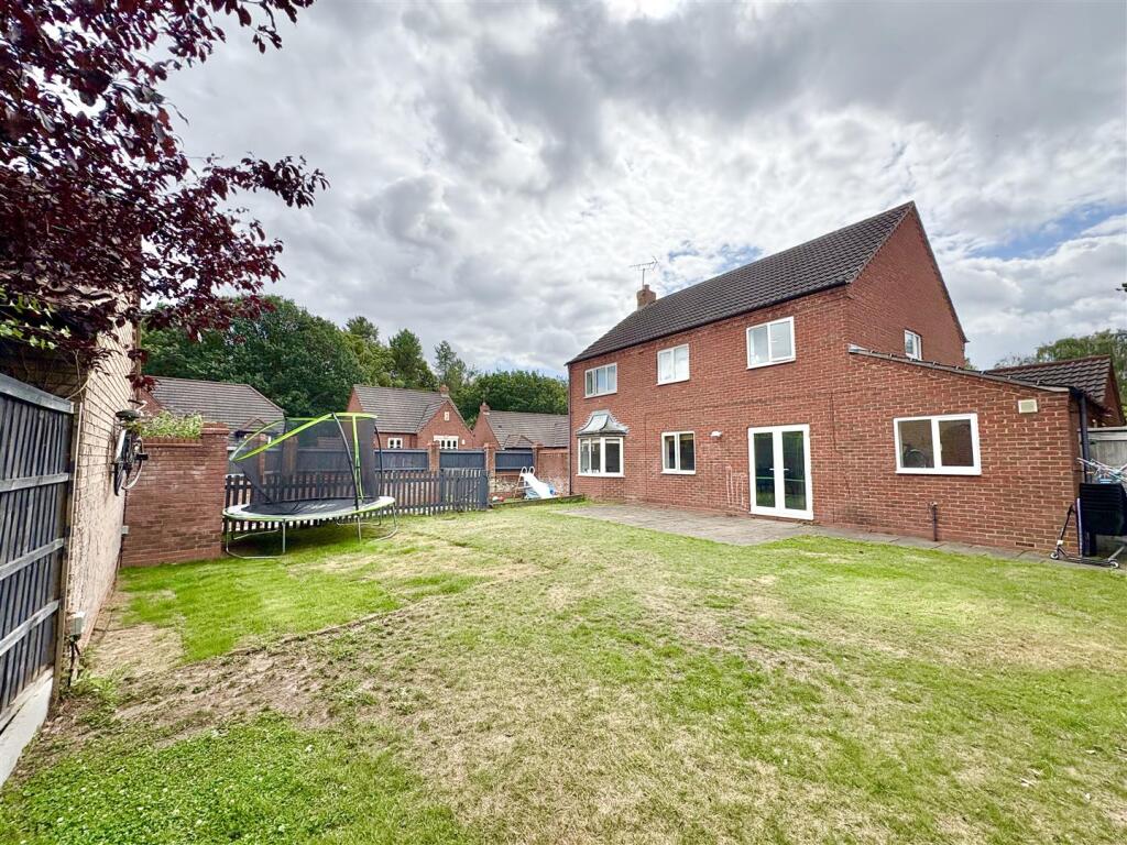 Enclosed Rear Garden