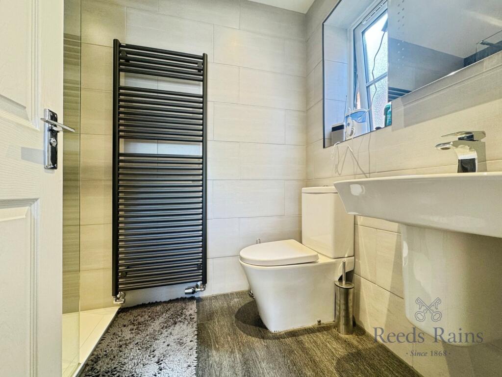 En-Suite Bathroom
