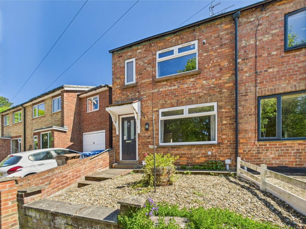 2 Bedroom End Terrace House - For Sale