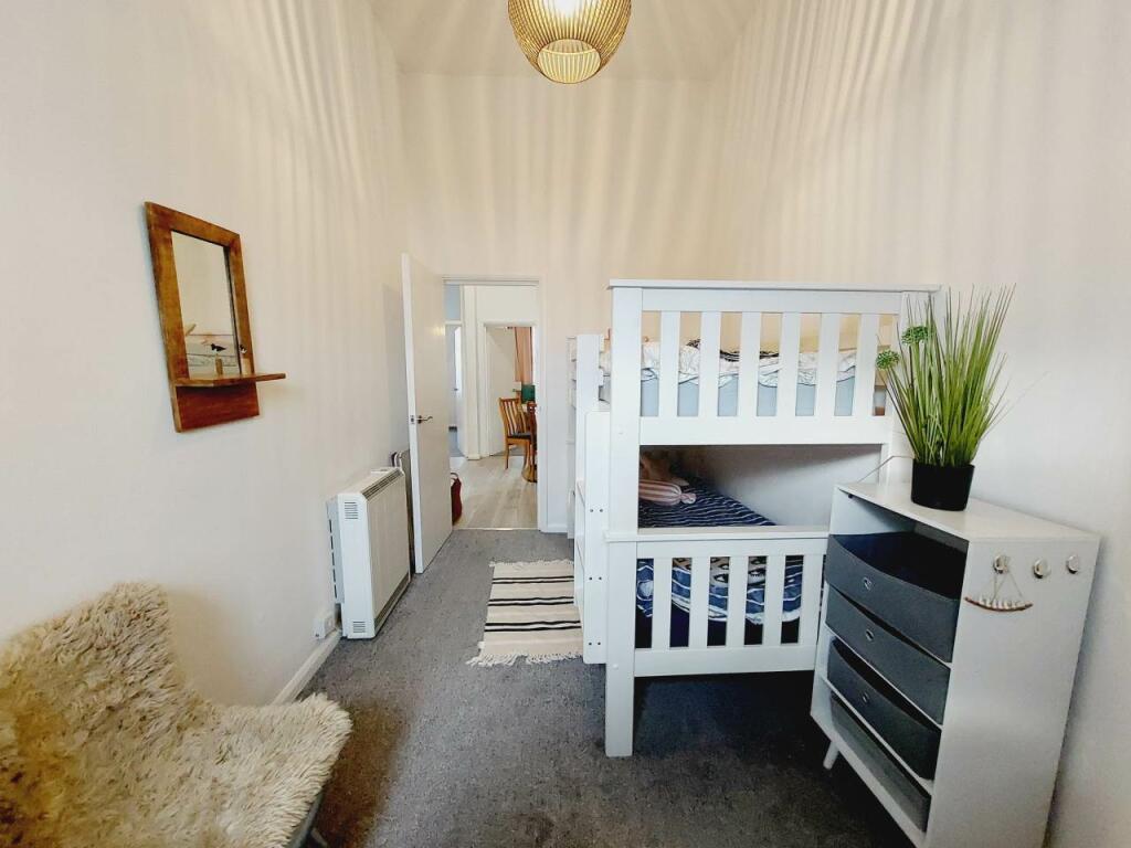 Bedroom 3 aspect2 (s