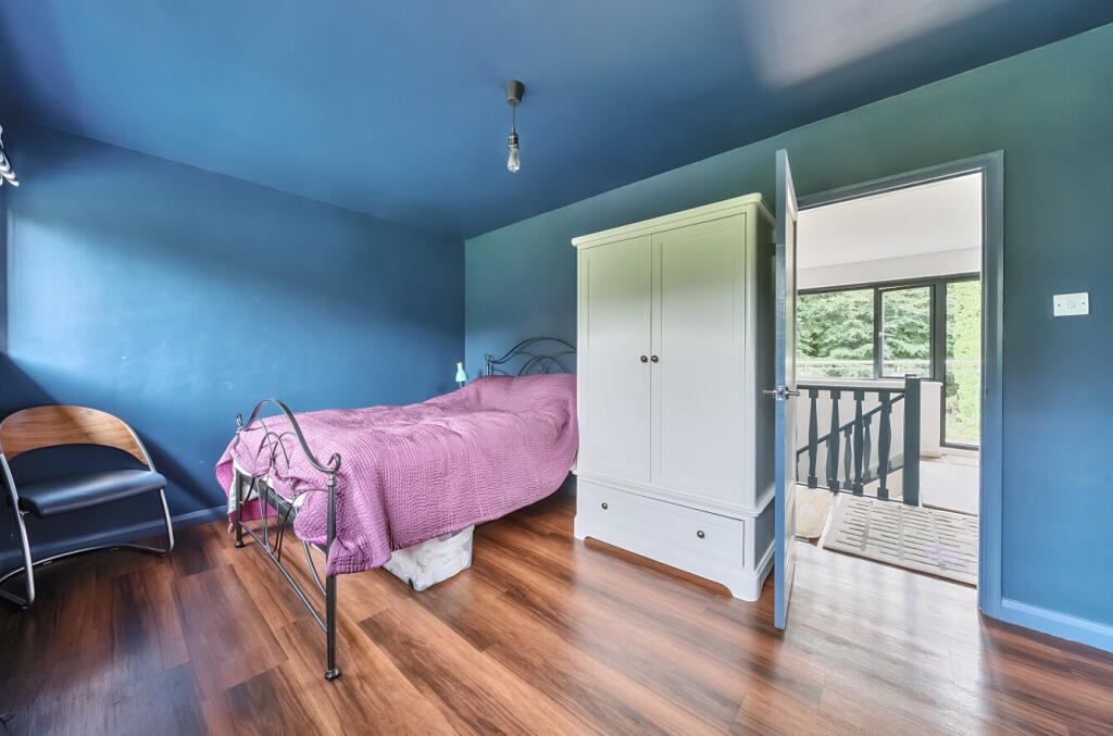 1310935-25-685c45...