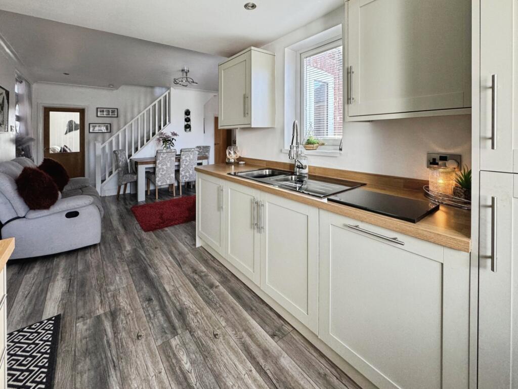 pbox-kitchen-339709.jpg
