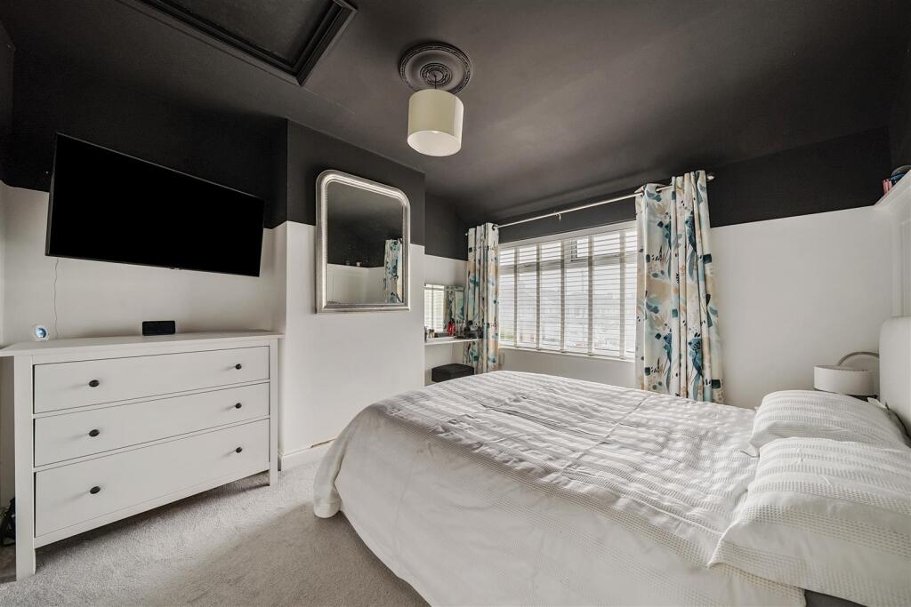 Bedroom.jpg