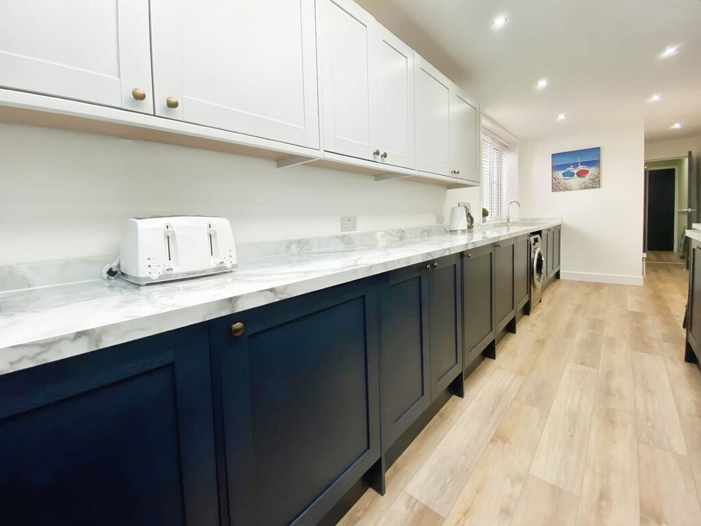 editedimage-cb27b...