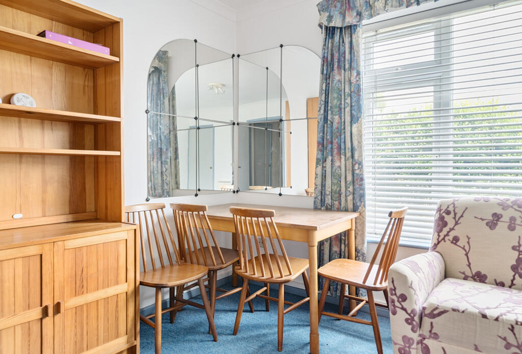 1329303-17-688105...