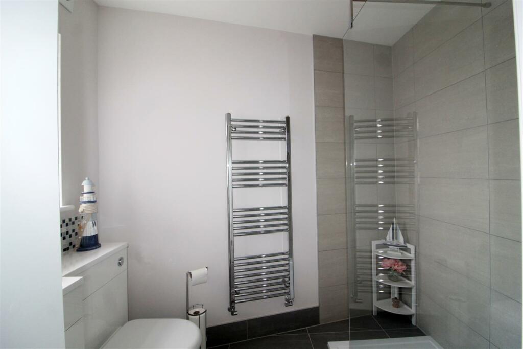 showeroom.jpg