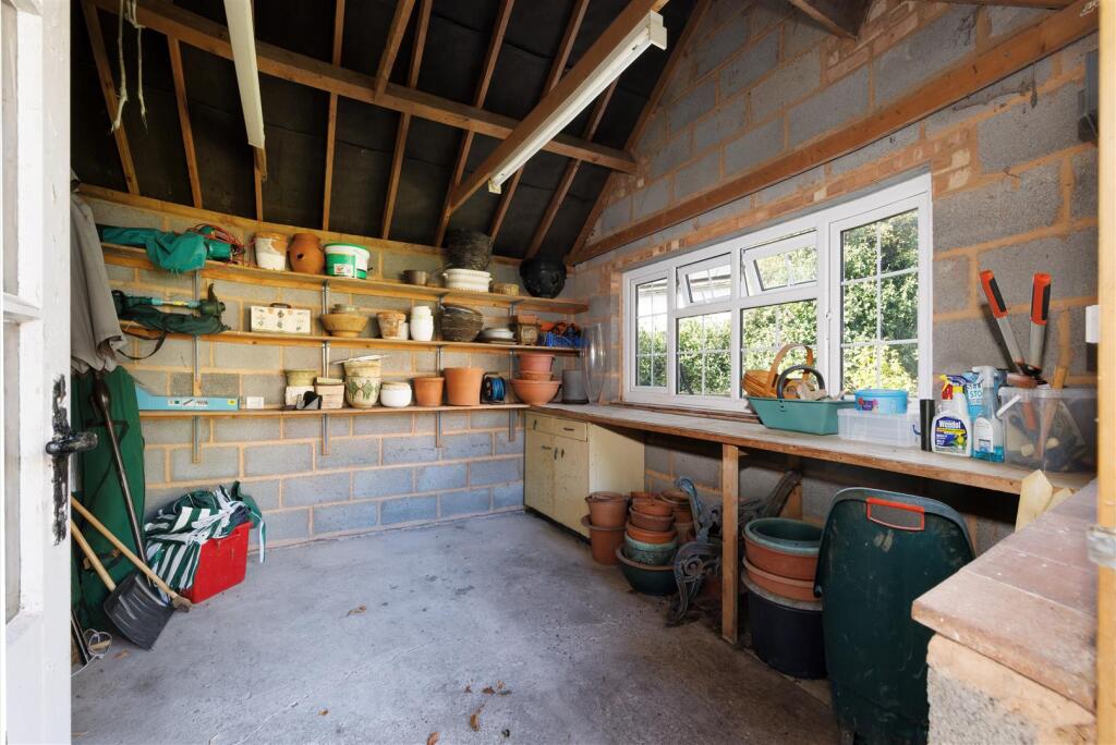 Garden House/Workshop