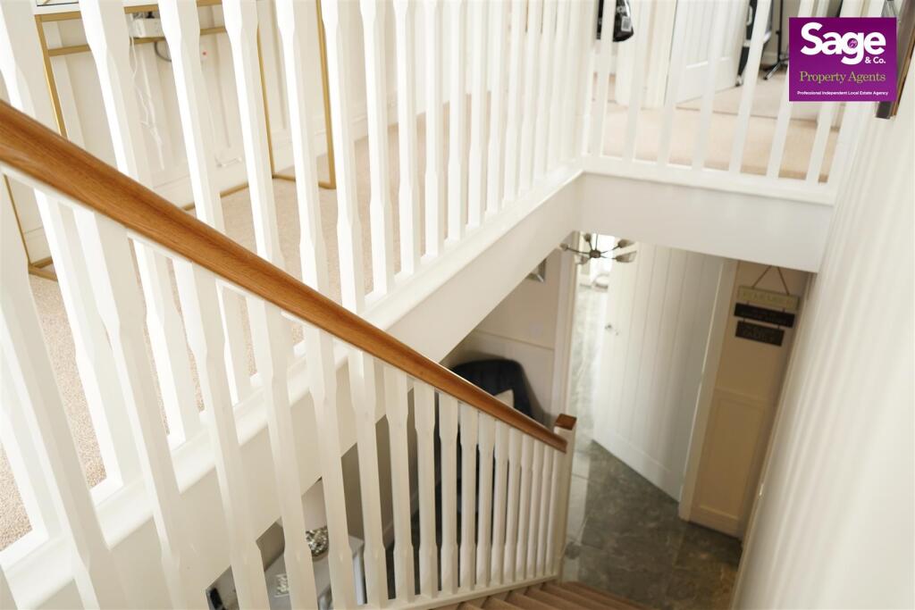 83 Cwrt Celyn -14 (1).jpeg