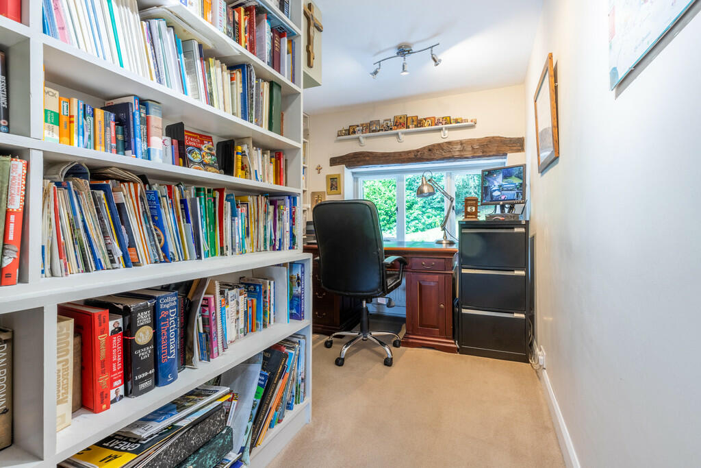 Home Office/Bedro...