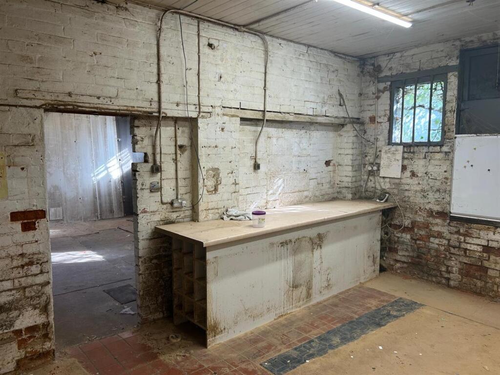 WhatsApp Image 2025-03-06 at 14.05.14_8a3c9874.jpg