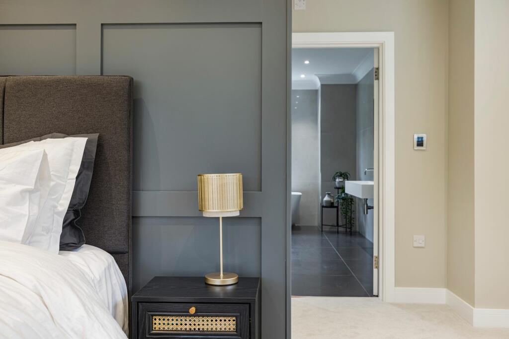 Main Bedroom Suite