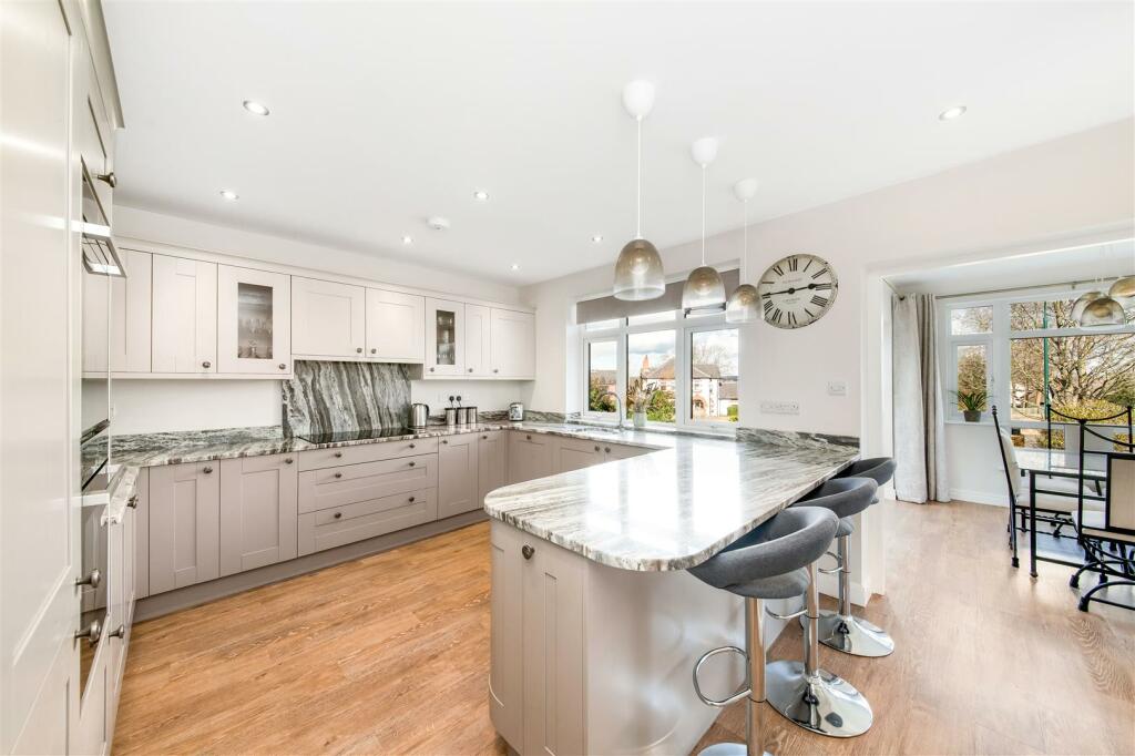 BREAKFAST KITCHEN
