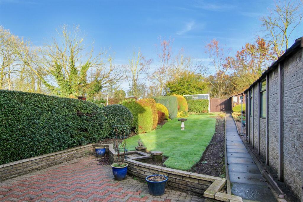 Garden-1-3.jpg