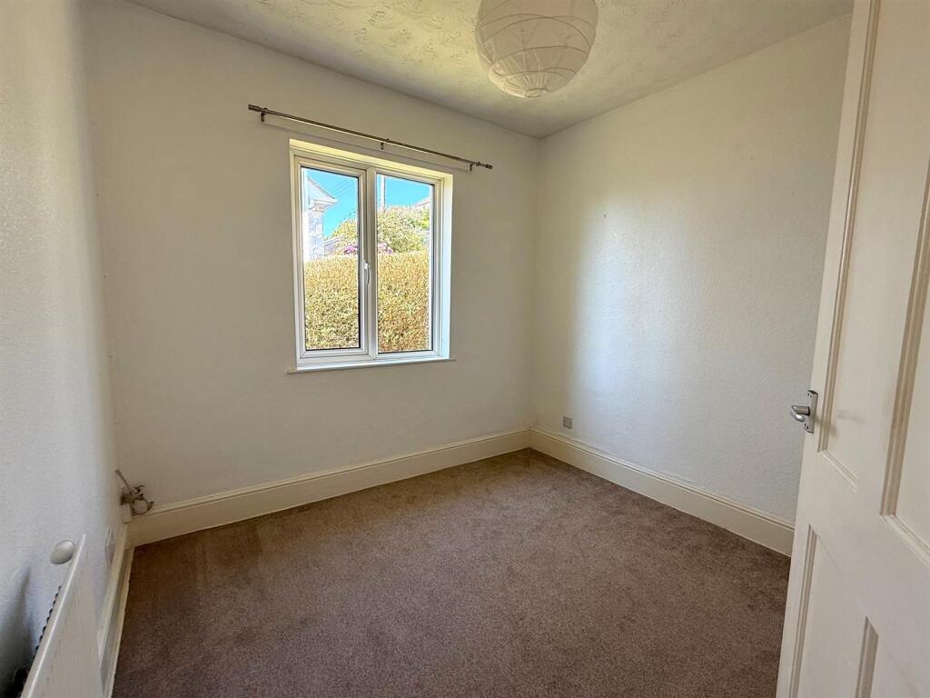 Bedroom2.jpg