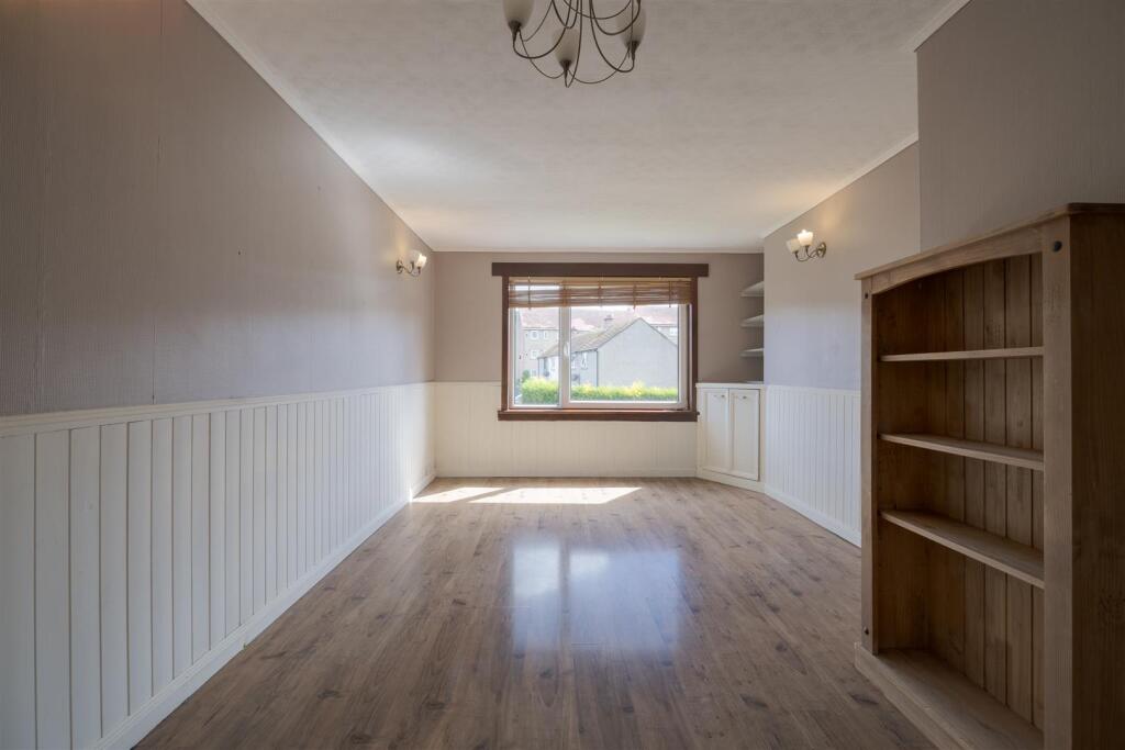 02_living Room-1.jpg