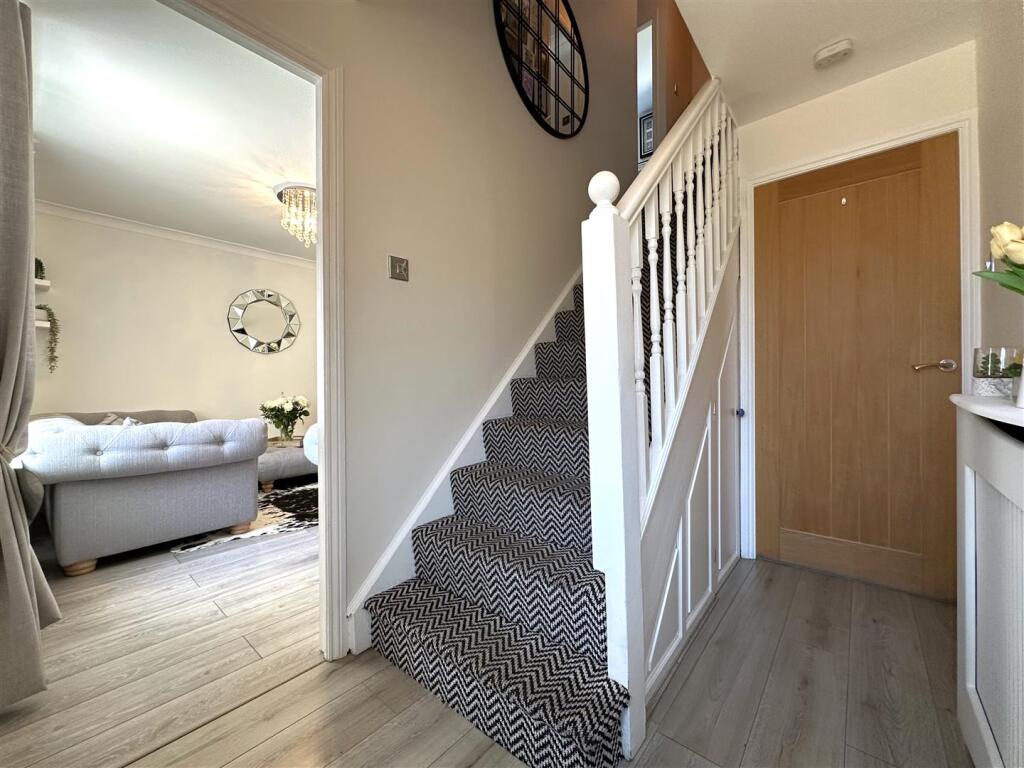 Inviting Entrance Hall 115