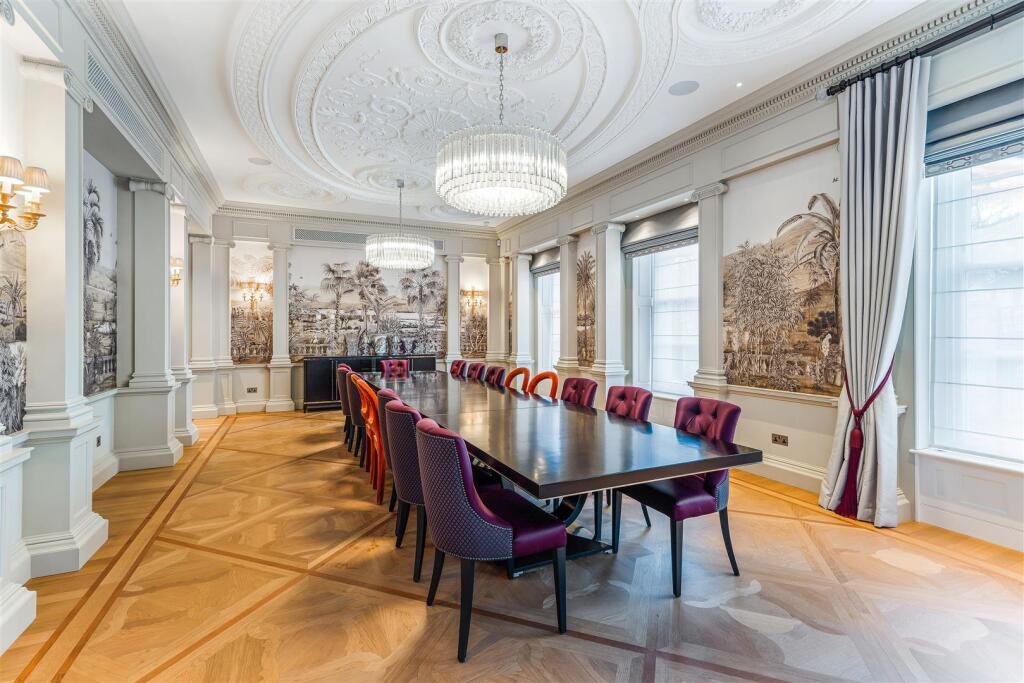 81912 Round Hill-25.jpg