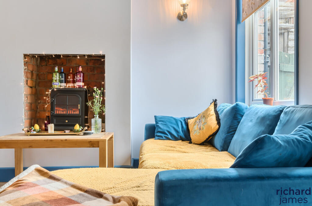 44daab98c7c346c28400c88af8c07e55