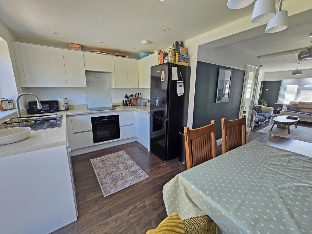 KITCHEN AREA 2