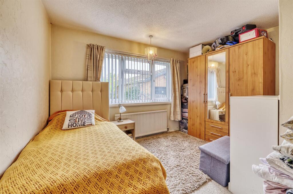 44 Russell Way Higham-5.jpg